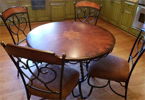  Round Kitchen Bistro Table + 4 Chairs